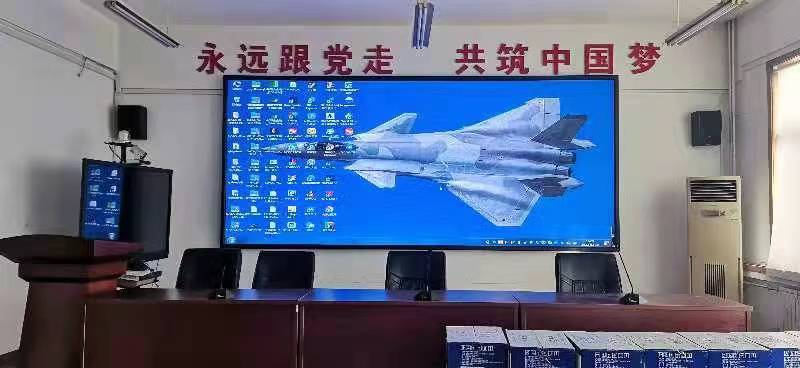 室內(nèi)P2全彩屏完成一塊，積極復工復產(chǎn)，抗疫堅持到底